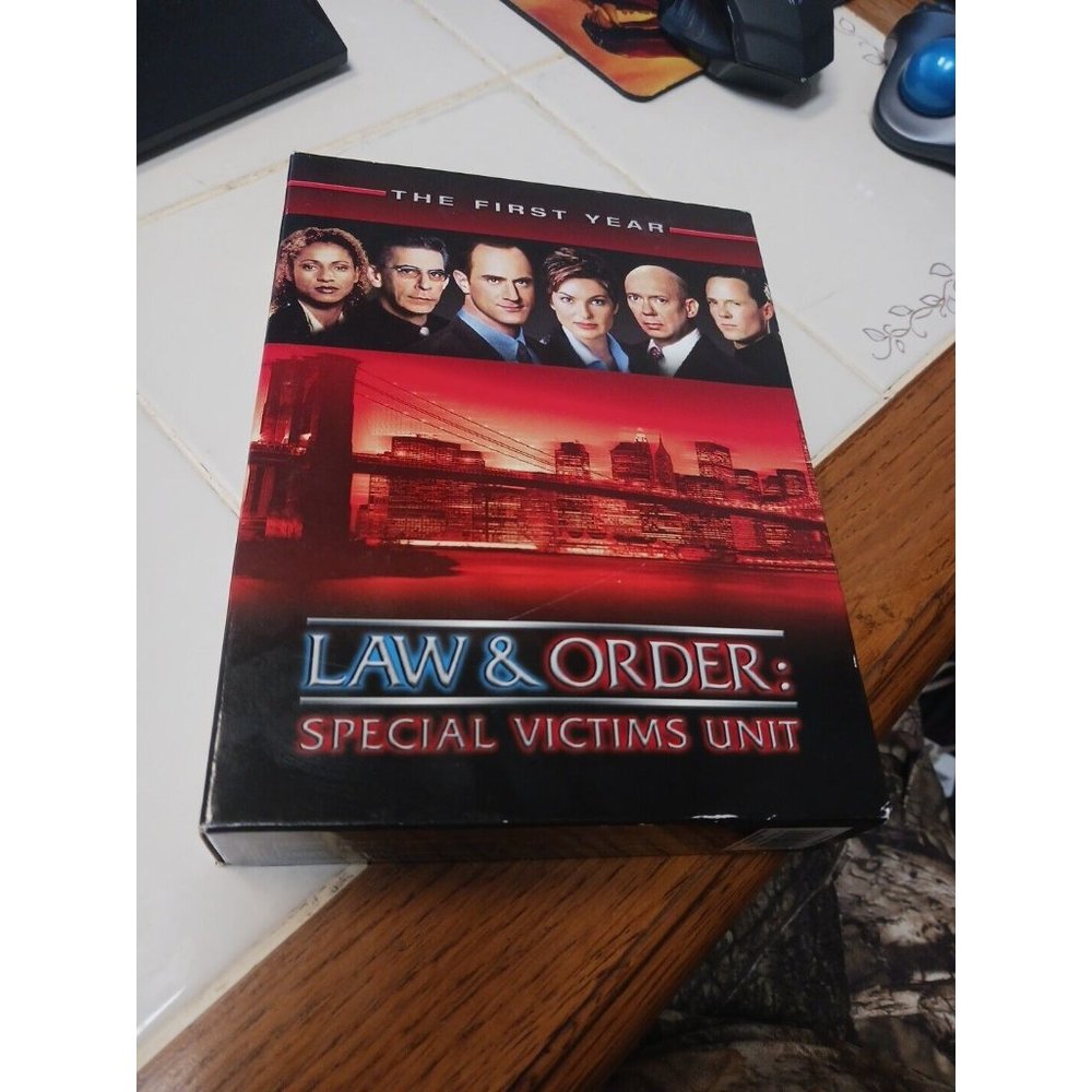 Law & Order: Special Victims Unit - The First Year (DVD, 2003, 6-Disc Set)